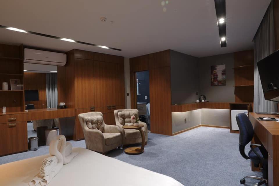 Gratus Hotel 埃尔比勒 外观 照片